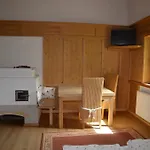 Konukevi Berggasthof Steckholzer