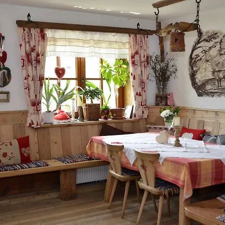 Affittacamere Berggasthof Steckholzer *